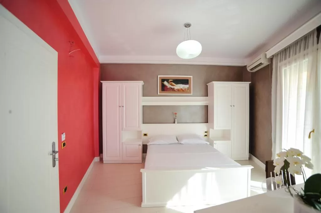 Standard double room3.jpg